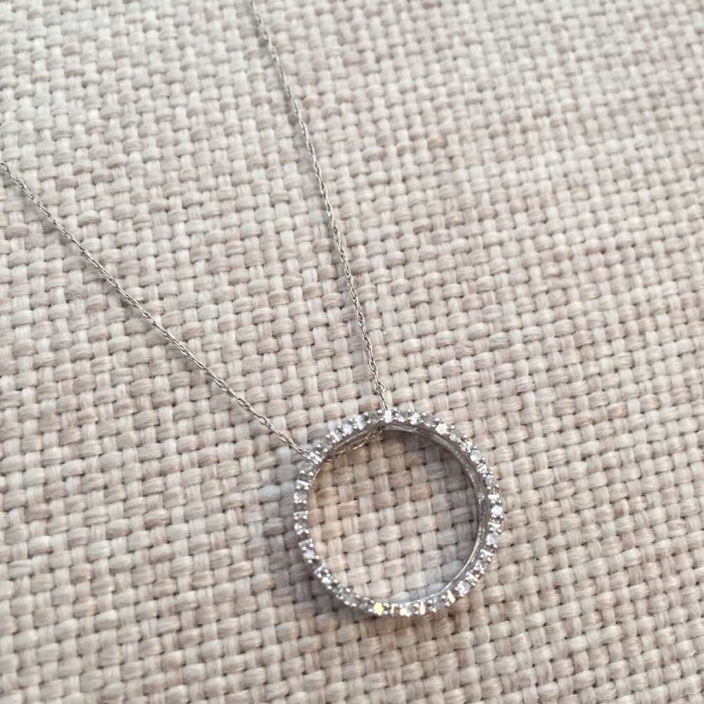 Kay Jeweler’s Diamond Circle Necklace!!